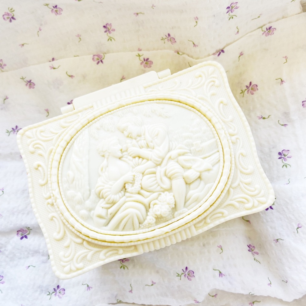 Antique Romantic Jewelry Box Renaissance Lovers Mirror Small Bakelite Celluloid